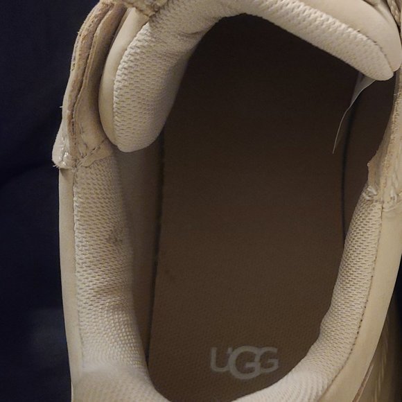 *SOLD* UGG CA1 Sneaker - Picture 8 of 10